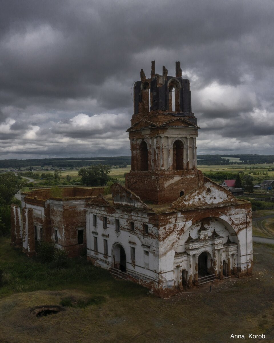 Древние заброшенные храмы