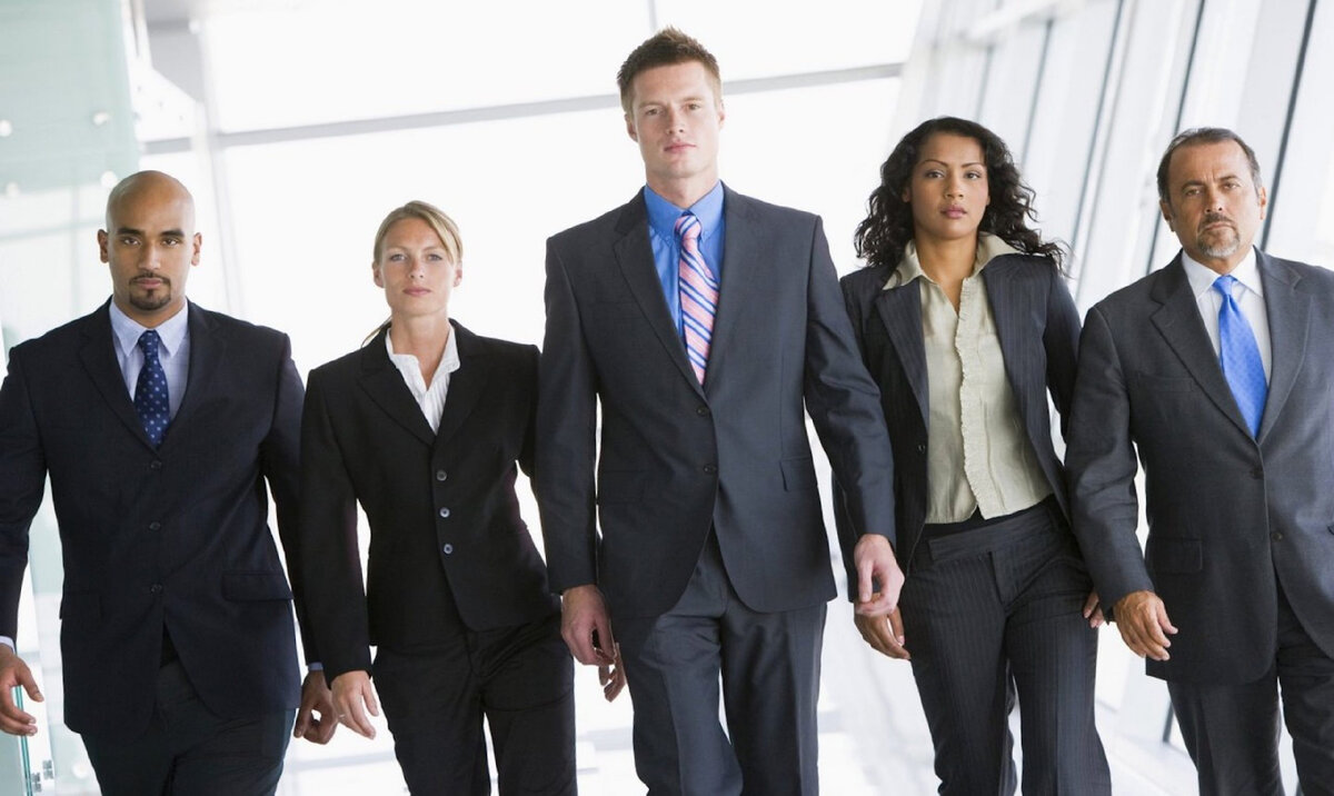 Top manager. Менеджер крупной компании. Top manager. Топ-менеджер – это руководитель:. Топ менеджеры корпораций.