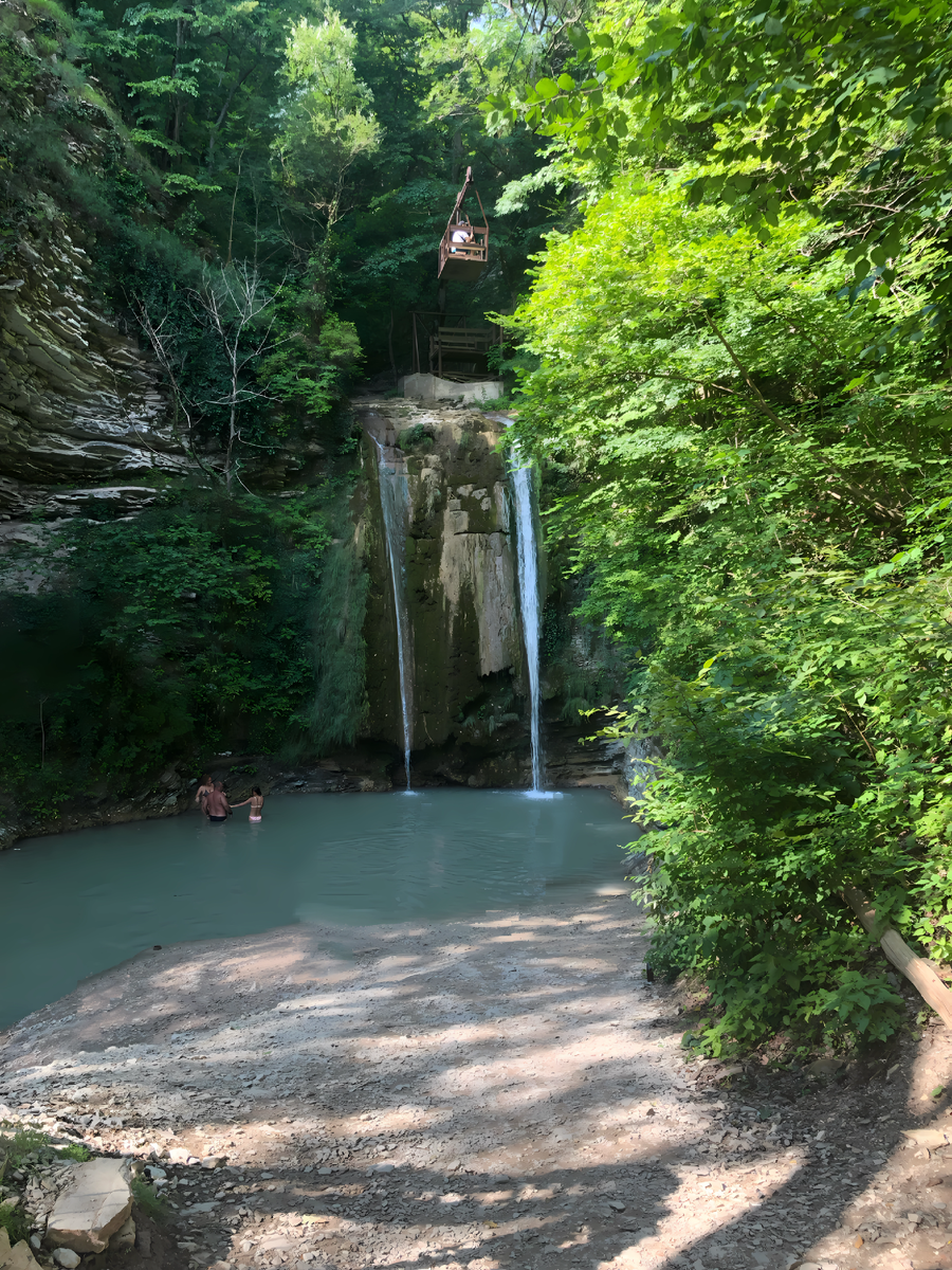 Тенгинский водопад.