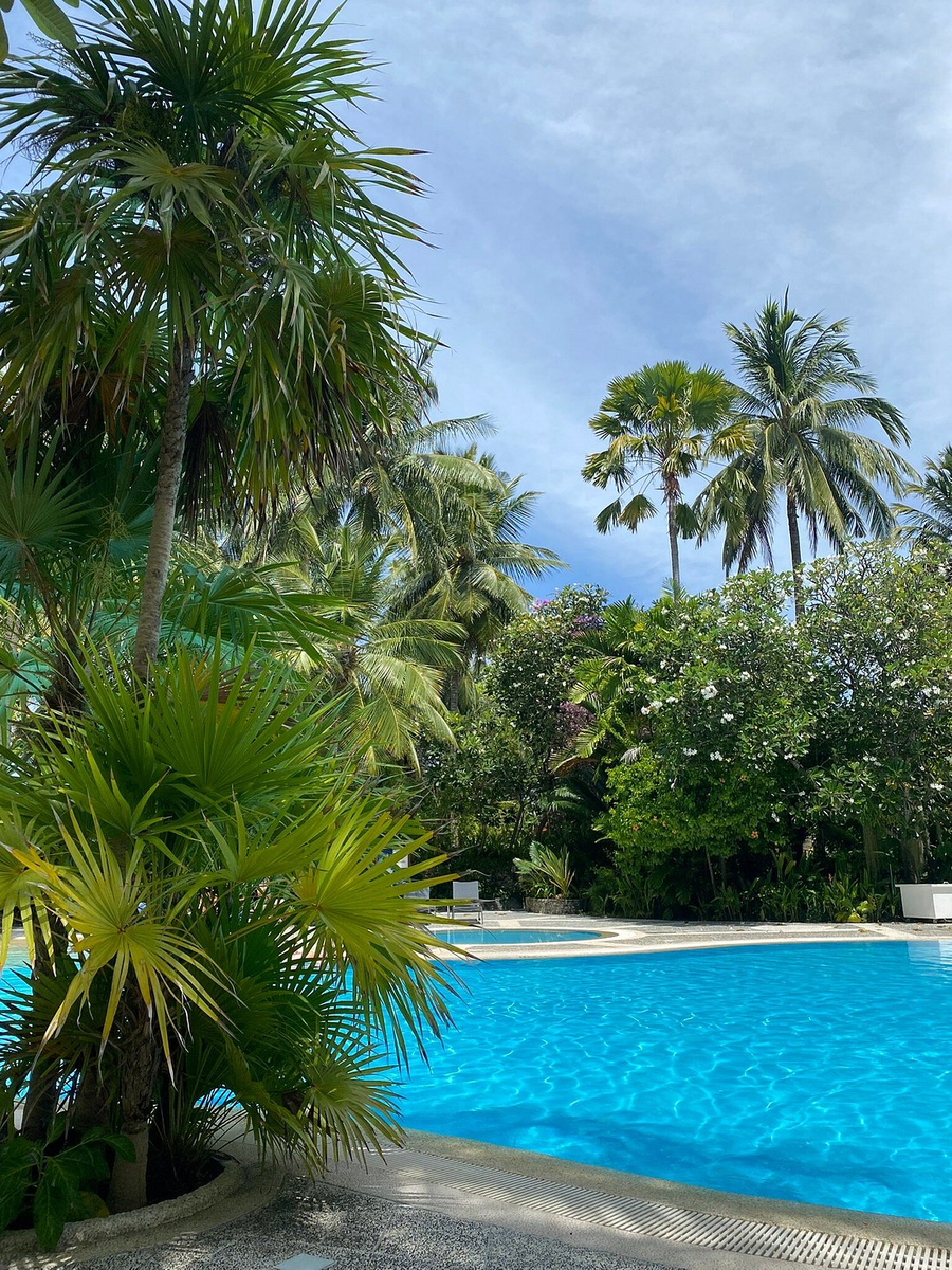 Kuramathi Island Resort 4*