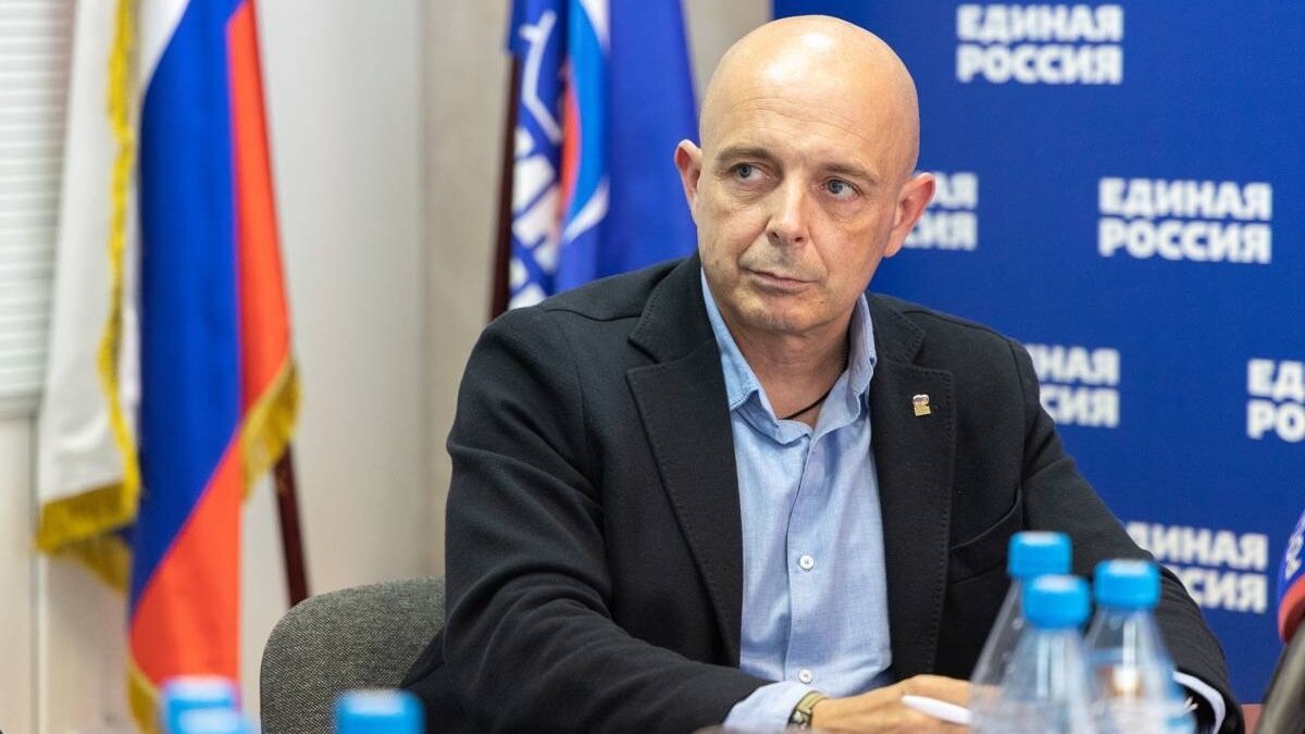     Политолог Павел Данилин поделился своим мнением по поводу положения Хакасии. Федеральный центр уделяет особое внимание региону.