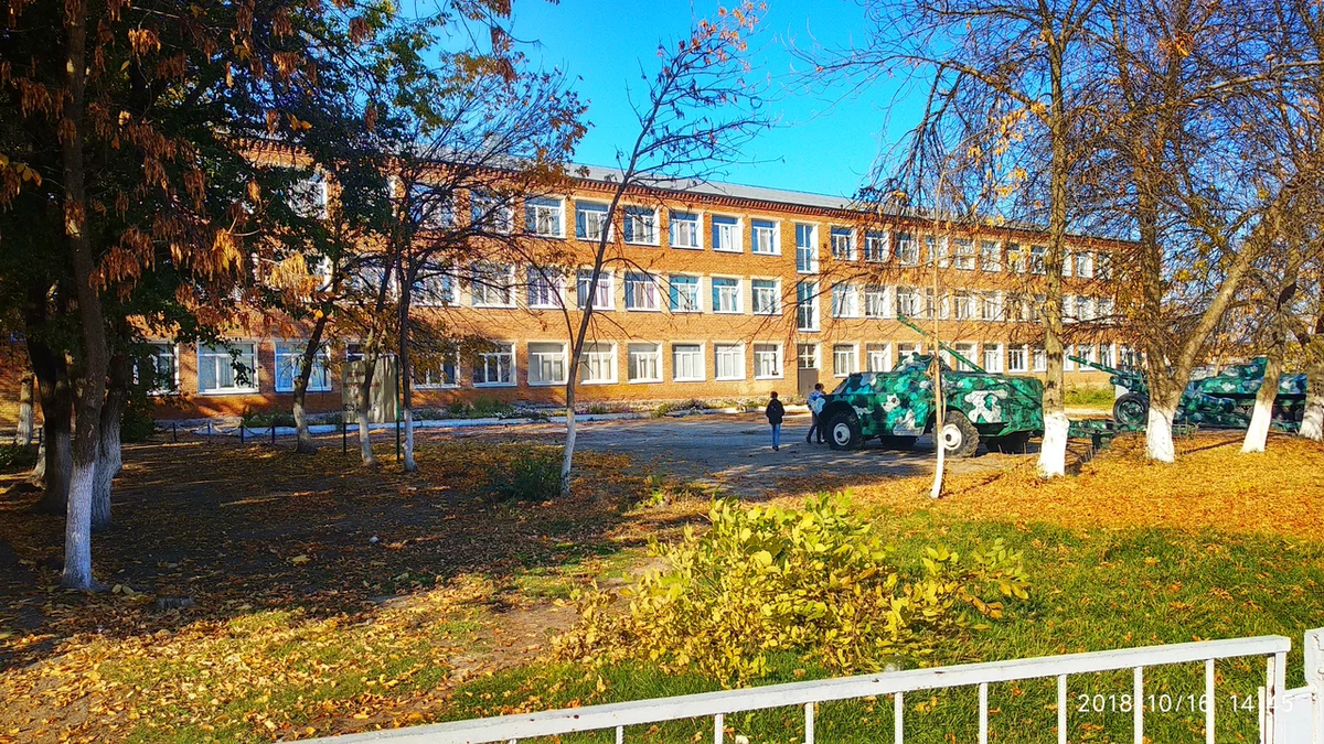 Школа п. Б. Карабулак https://yandex.ru/maps/org/mbou_srednyaya_obshcheobrazovatelnaya_shkola_2_r_p_bazarny_karabulak