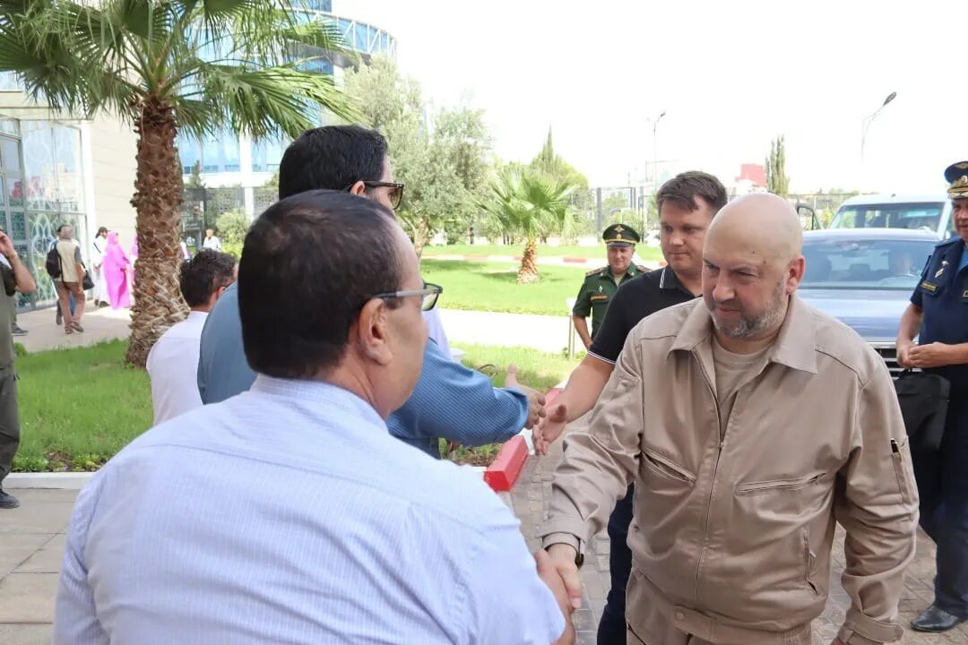 Сергей Суровикин в Алжире
