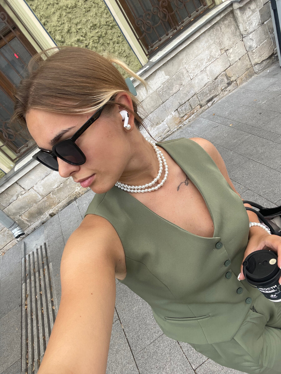 Беззаботное начало сентября, когда ещё есть силы красиво одеваться :)