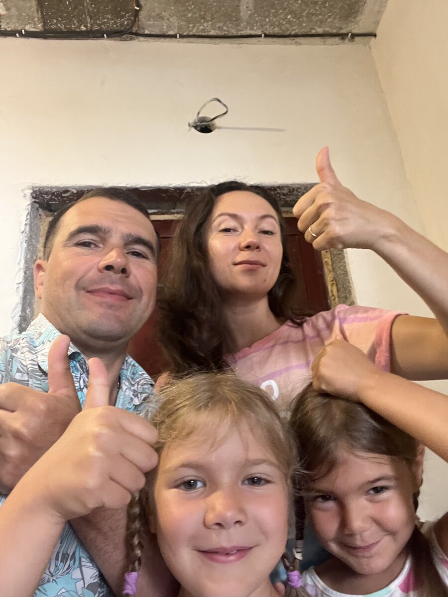 Несмотря на все трудности, мы благодарны судьбе за все, что у нас есть❤️