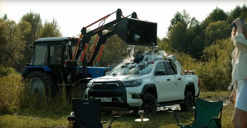 Кадр со съемок сериала «Тяни, Сундук»