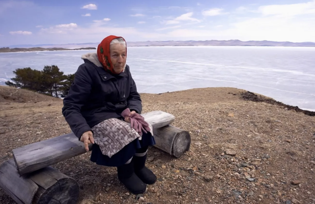 Отшельница любовь мореходова. Байкальская отшельница любовь Мореходова. Отшельница на Байкале. Отшельница с озера Байкал. Отшельница на Байкале баба Люба.