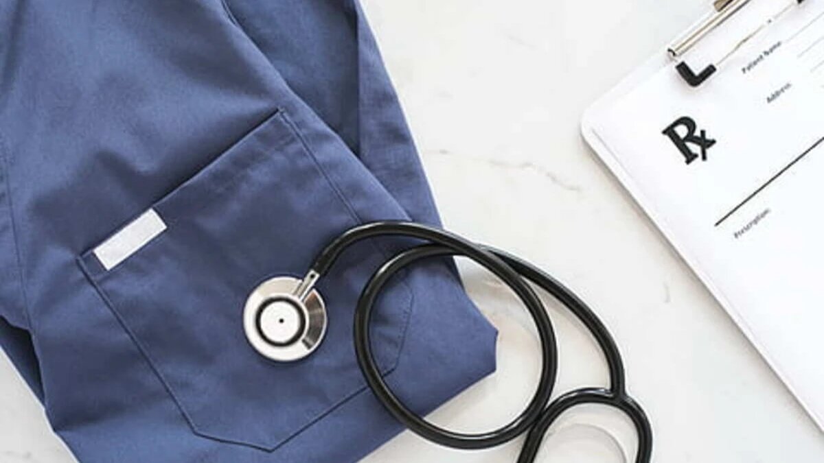 При любых тревожных симптомах следует обратиться к врачу. Фото: www.piqsels.com