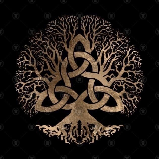 Славянский Триглав – символ мирной и гармоничной жизни