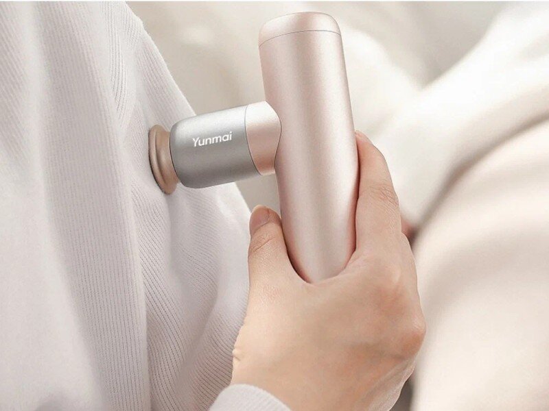    Xiaomi показала новый компактный перкуссионный массажёр за $34