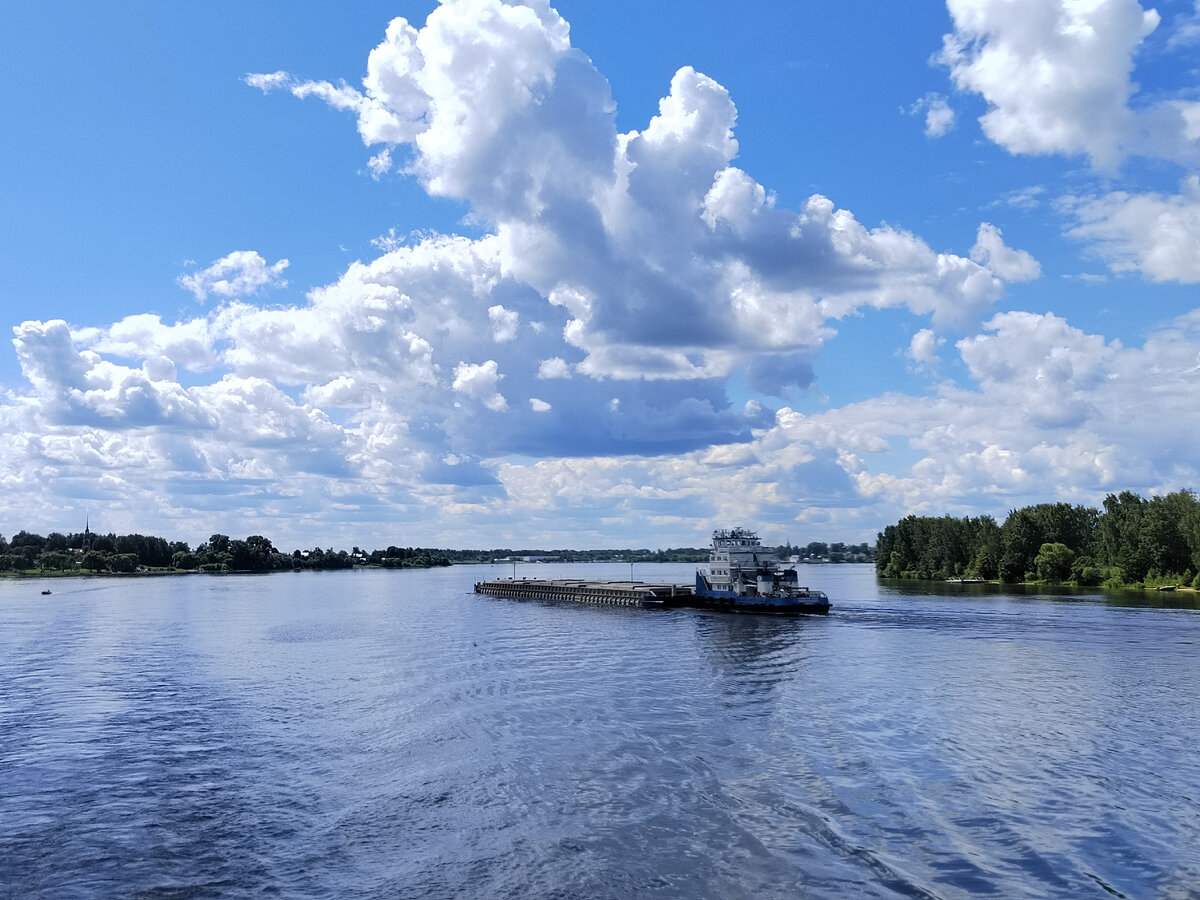 Путешествие из Москвы в Санкт-Петербург на круизном лайнере. День второй |  Вокруг света с детьми | Дзен