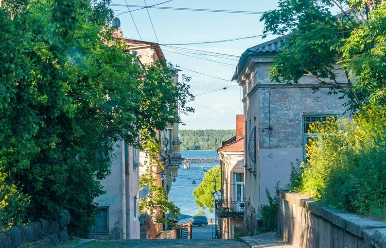 Улица водной заставы. Улица водной заставы в Выборге. Выборг улочки. Ул водной заставы 6 Выборг. Выборг улицы лето.