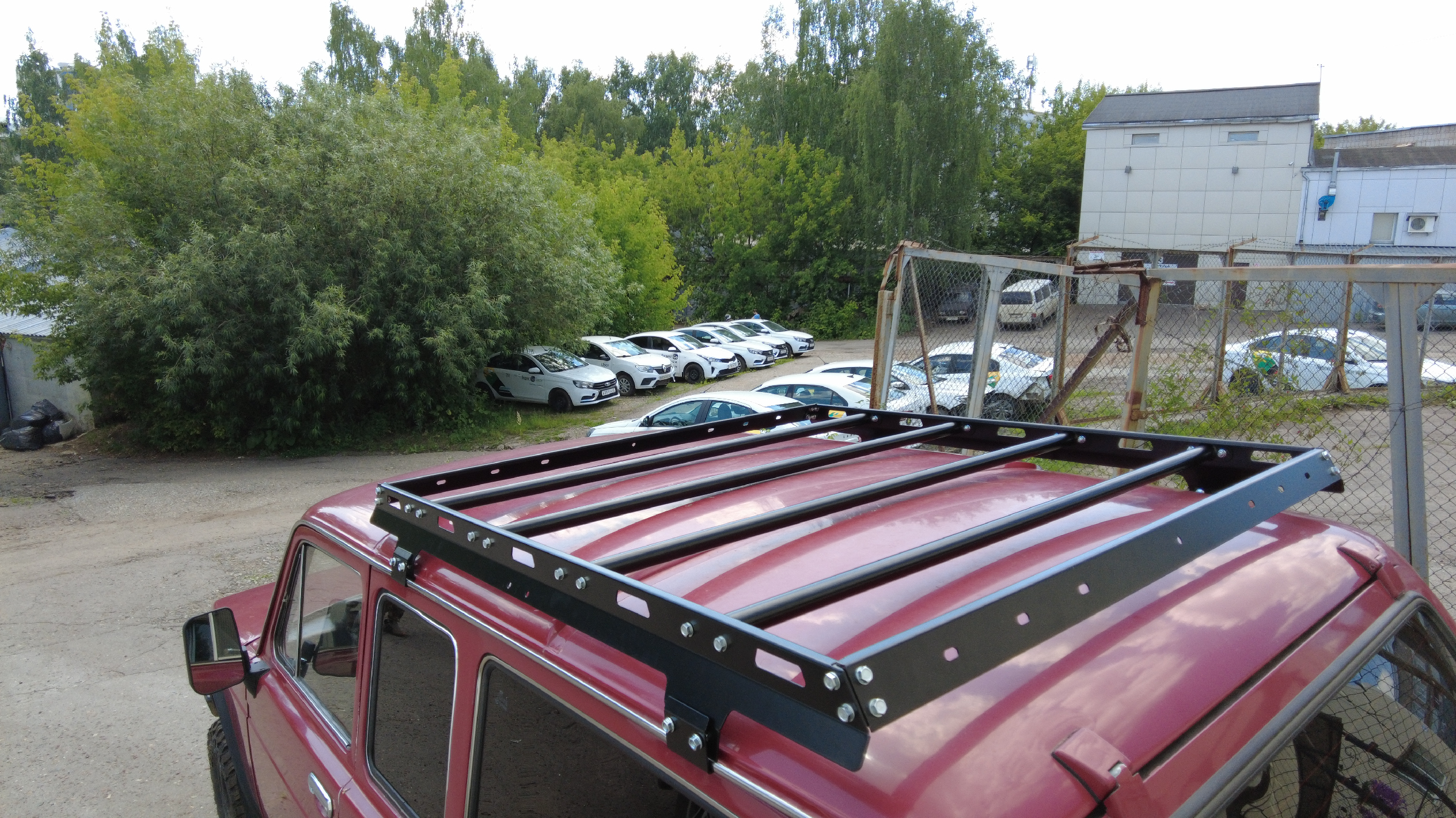 Экспедиционный багажник Нива (ВАЗ 21214 и ВАЗ 2131) с алюминиевым листом