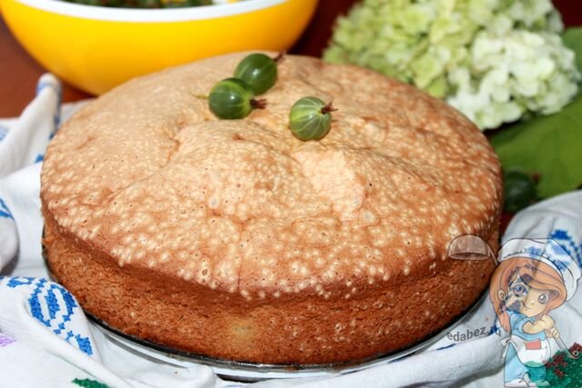 Торт с крыжовником. Шарлотка из крыжовника. Крыжовник десерт. Пирог из крыжовника. Выпечка с крыжовником замороженным рецепты.