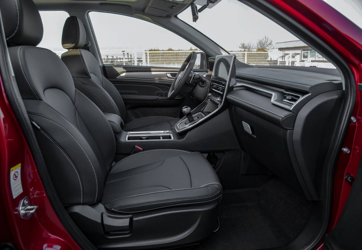 Хавай м6 характеристики. Haval m6 2023. Haval m6 2023 салон. Новый Хавал м6. Haval m6 салон.