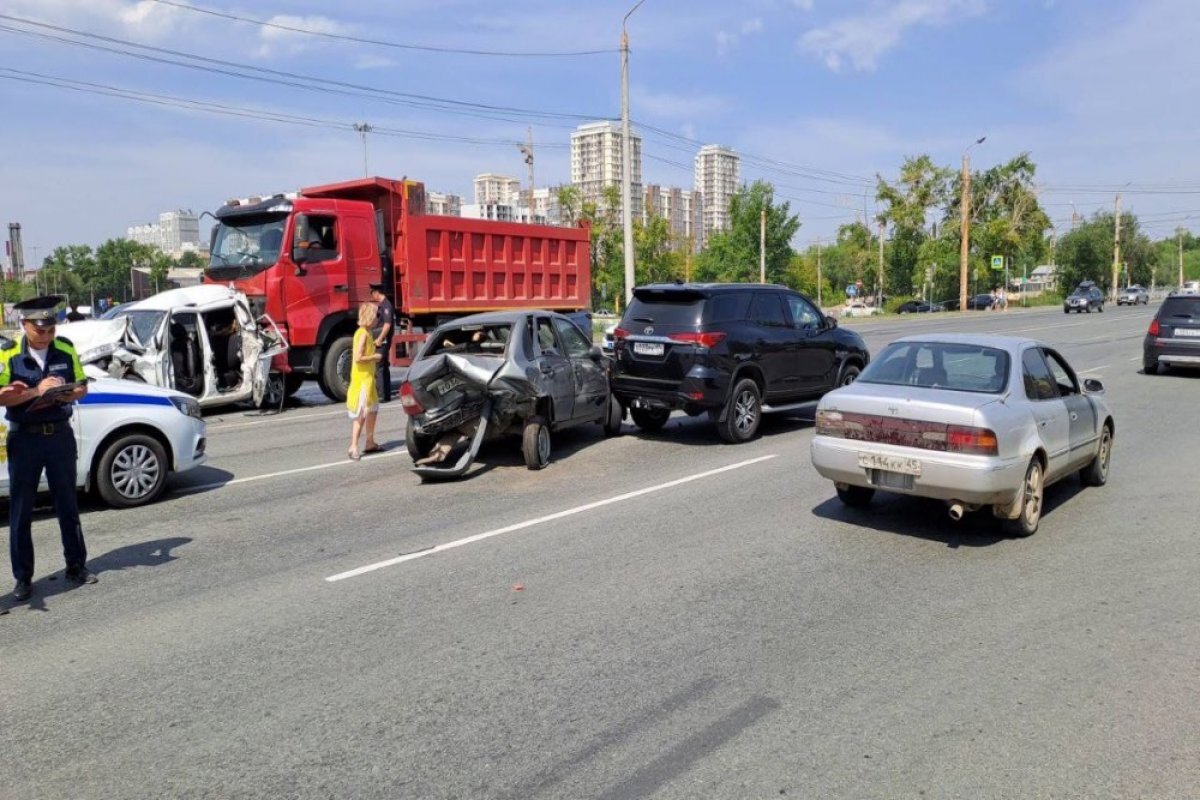    Водителя грузовика арестовали после ДТП с двумя погибшими в Челябинске