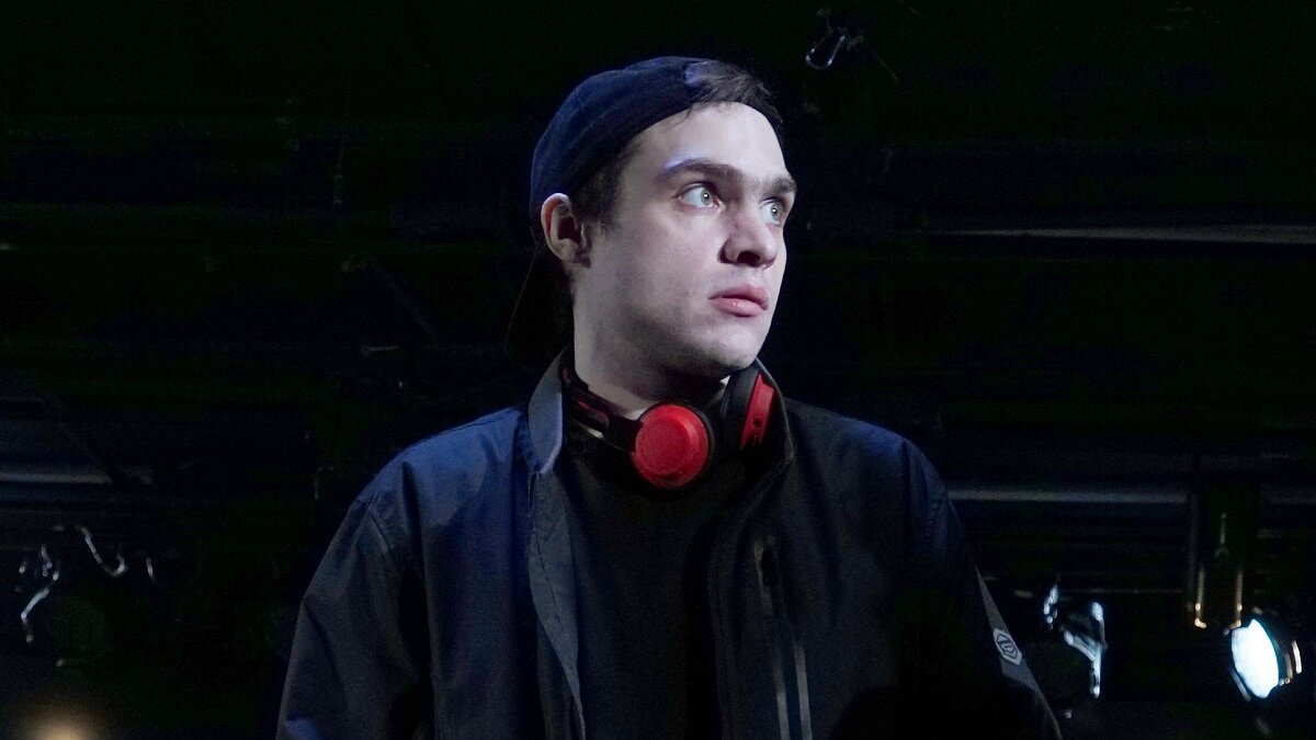    Николай Ефремов