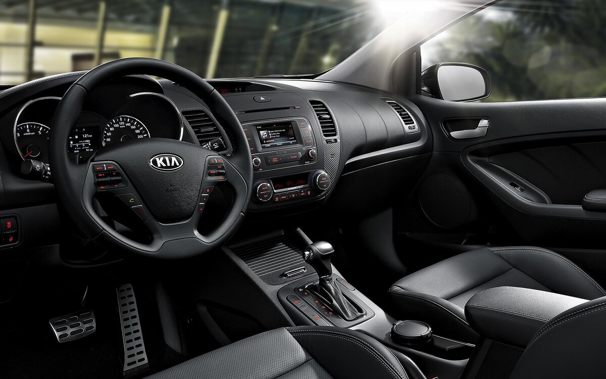 Kia Cerato 2014 Interior