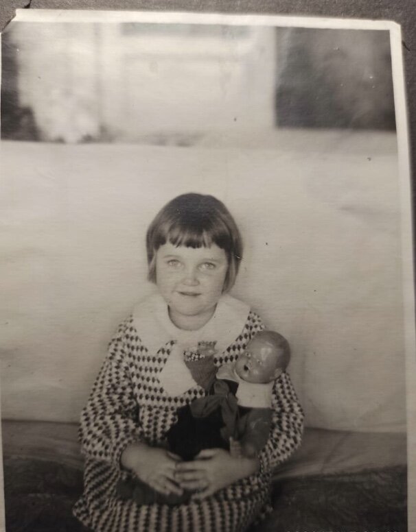 Ира Кокорина, 1949 год.. Фото из семейного архива