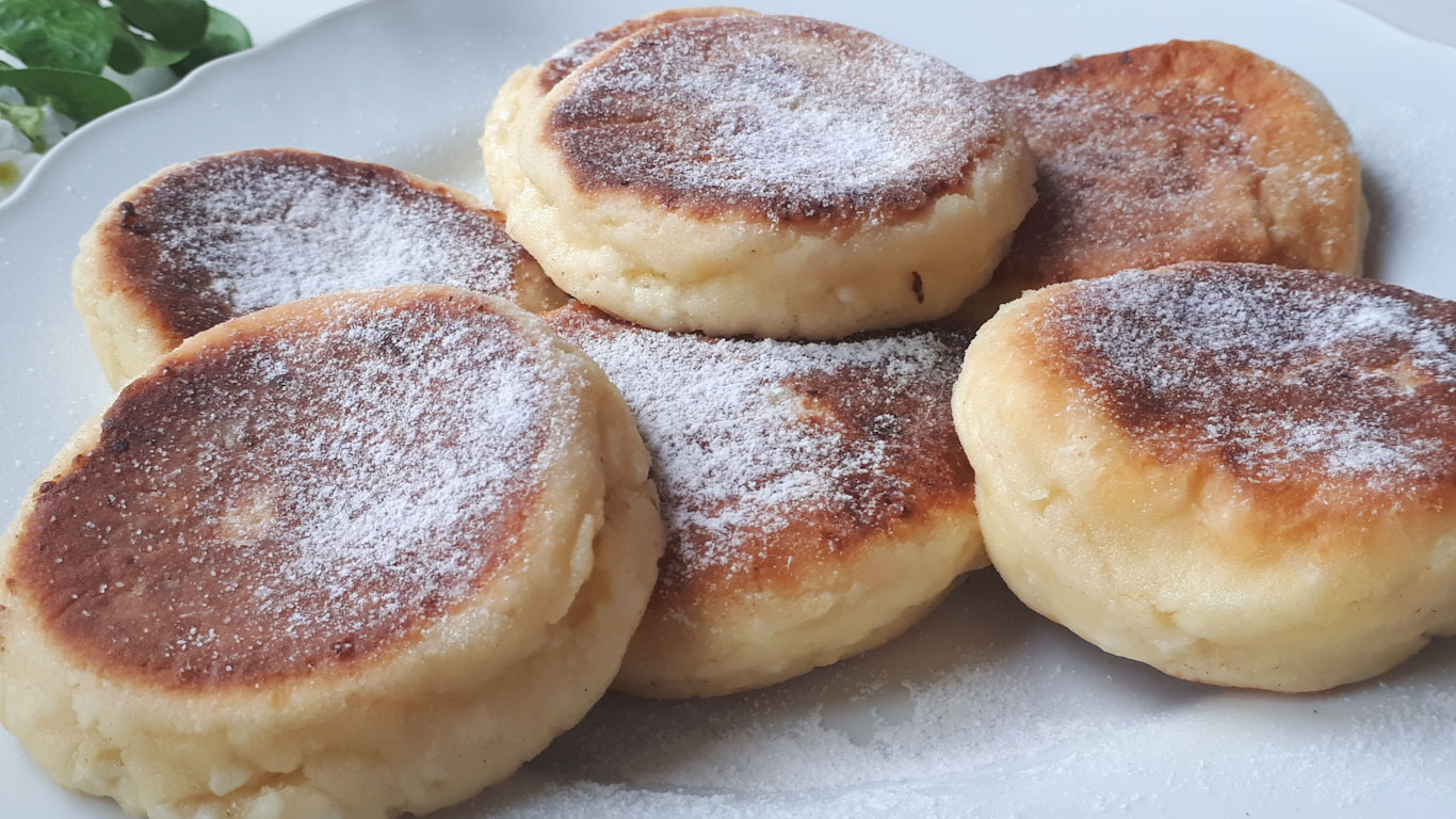 Самые вкусные сырники с начинкой. Пышные сырники. Сырники из творога.  Рецепт сырников. Сырники из творога на сковороде.