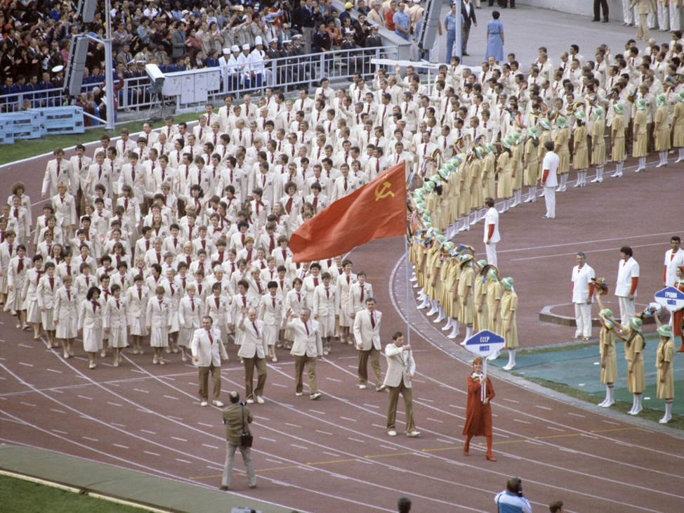 Олимпийские игры города москва. Олимпийские игры в СССР 1980. ОИ 1980 Москва. Церемония открытия Олимпийских игр 1980 Москва. Советская олимпиада 1980.