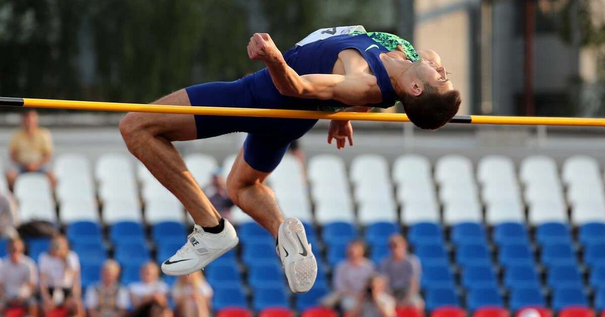 Спортивные прыжки. Прыжок в высоту в легкой атлетике.