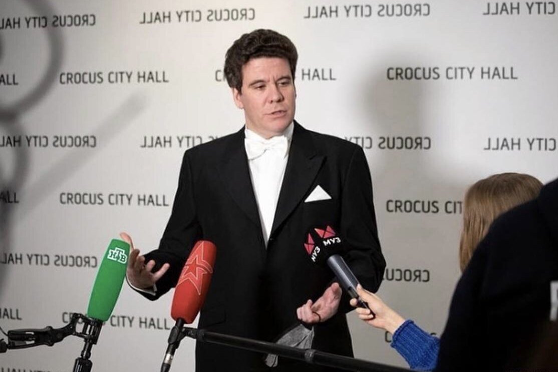     Мечтал стать футболистом и бегал на прослушивания в перерывах между таймами: 7 необычных фактов о Денисе Мацуеве