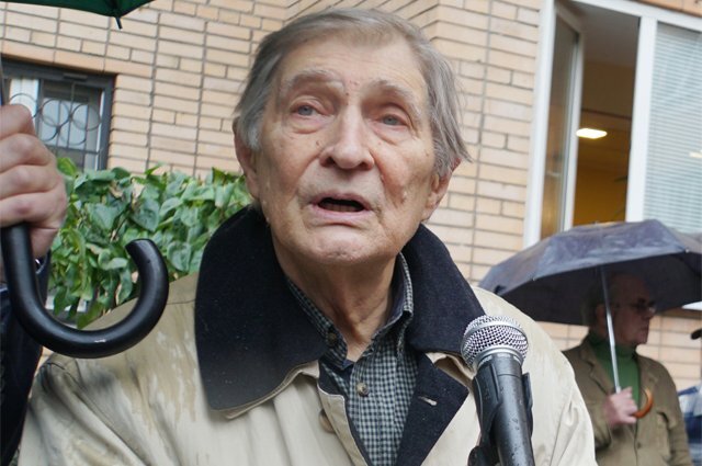    Как себя чувствует госпитализированный народный артист Игорь Ясулович?