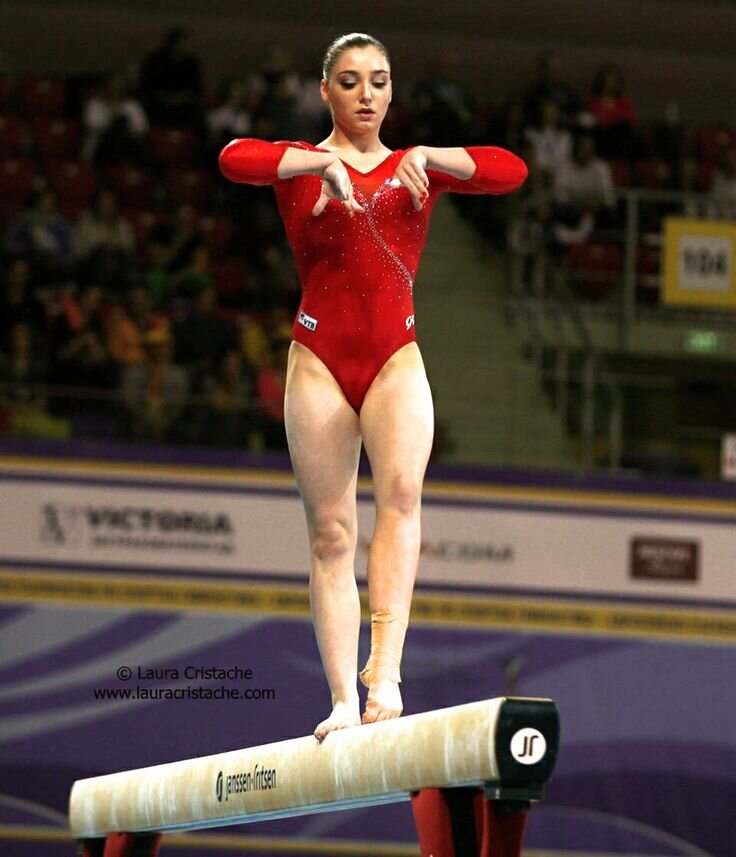 Спортивный гимнастика Aliya Mustafina