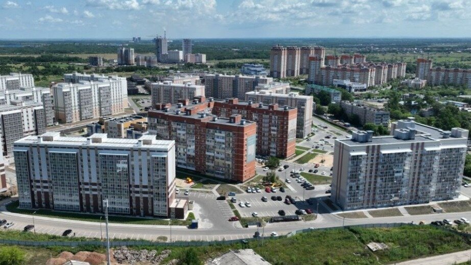     Эта мера поддержки рассчитана на компании, которые реализуют масштабные проекты по возведению жилья в регионе. Правительство утвердило критерии отбора претендентов.
