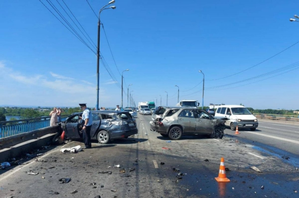    Водитель устроил смертельное ДТП на Иннокентьевском мосту в Иркутске