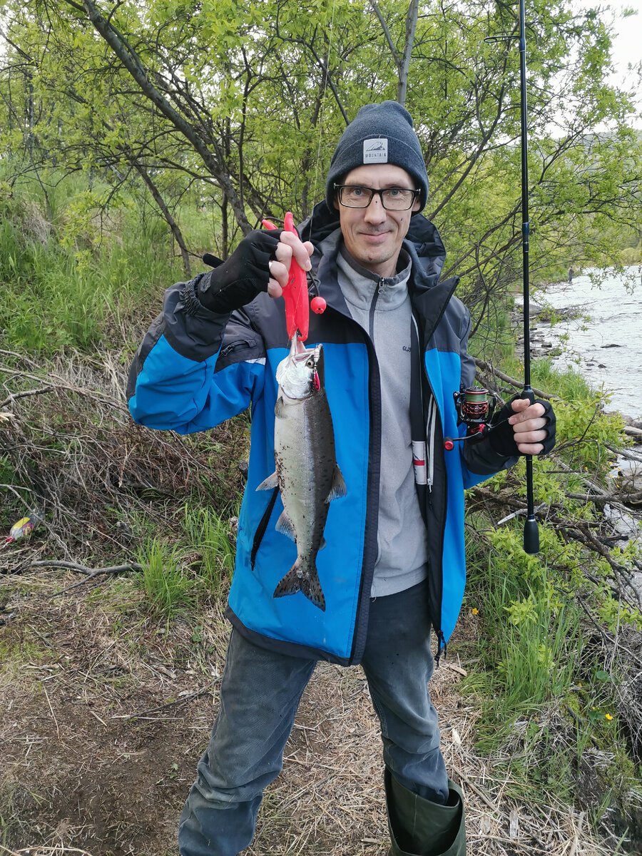 Не скажу что именно эта поймана с поплавком...