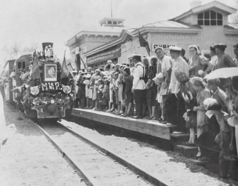    Оренбургская детская железная дорога отмечает 70-летний юбилей Белов Михаил Александрович