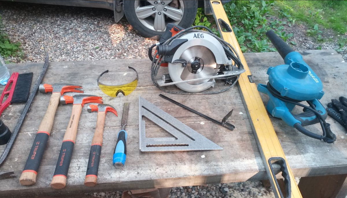 Используемые на стройке инструменты