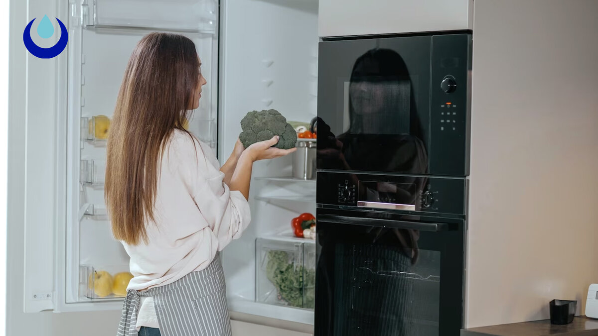 Согласитесь, неприятный запах холодильника вызывает отторжение от приготовленных блюд.-2