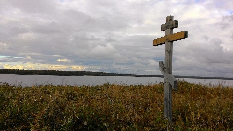 Памятный крест. Маслозеро. Фото А. Лазутин.