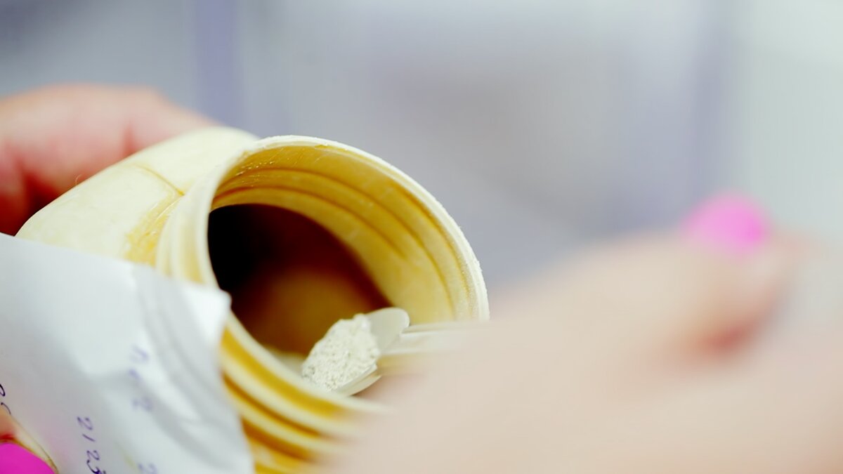 Срок годности: 3 года, хранение: в прохладном, сухом, хорошо вентилируемом помещении, упаковывается в мешки по 25 кг. 