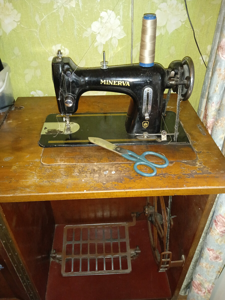 Моя старушка минерва, ей уже больше 60 лет, до сих пор хорошо работает.