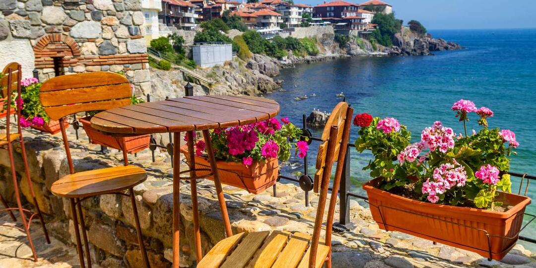 Красочная Болгария ждёт вас!