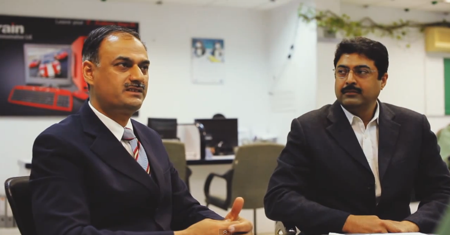 Братья Басит и Амджадом Алви (Amdjat и Basit Faroog Alvi)