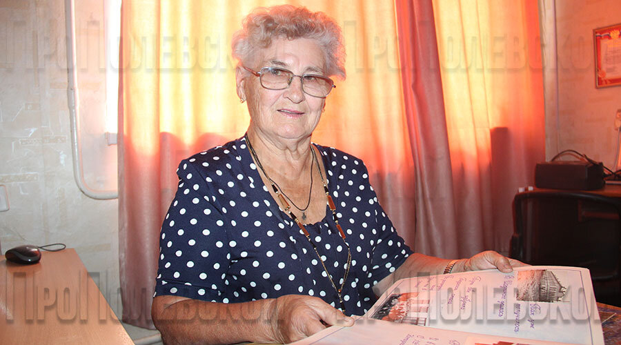 Прошло 60 лет с тех пор, как Алевтина Щетинина впервые вошла в класс к своим ученикам. Педагог по‑прежнему верна профессии и с оптимизмом смотрит в будущее
