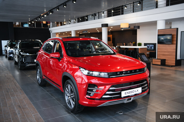    В Тюмени в 2023 году обострился дефицит кадров автобизнеса