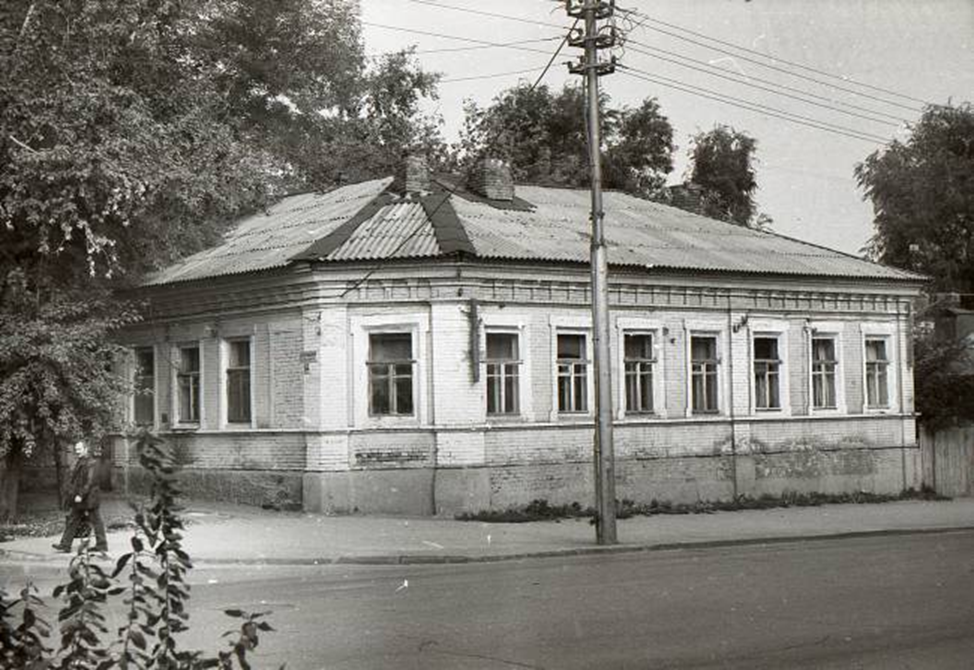 Так дом выглядел в 1970-х.гг.