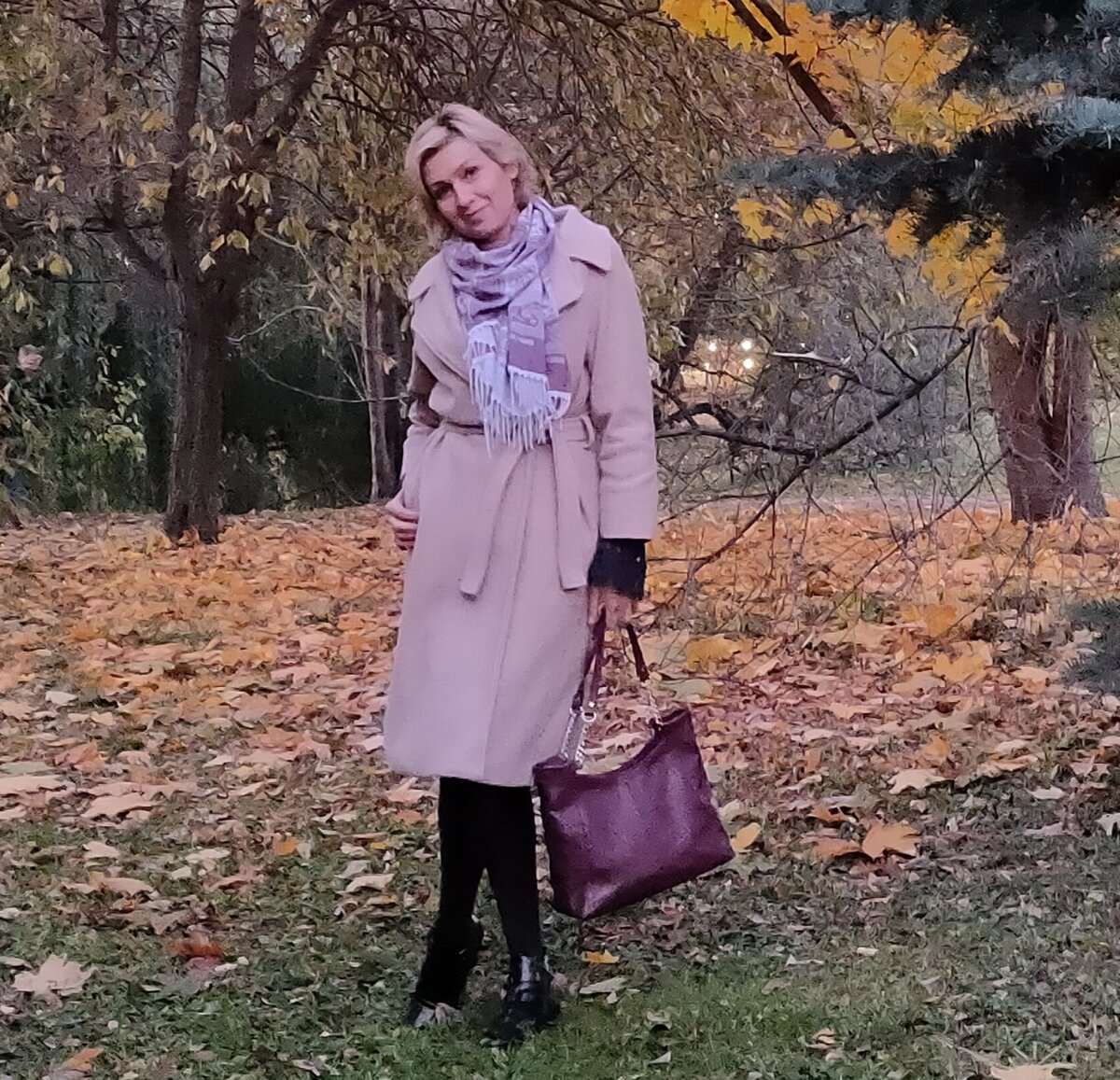 Фото автора.  Мой любимый стиль в мое любимое время года.