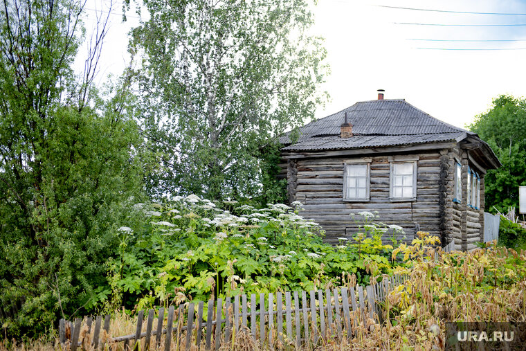    Старый деревенские дома хранят много тайн