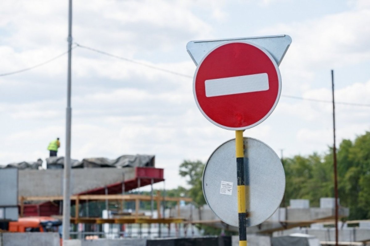    В Екатеринбурге продлили сроки перекрытия улицы Антона Валека