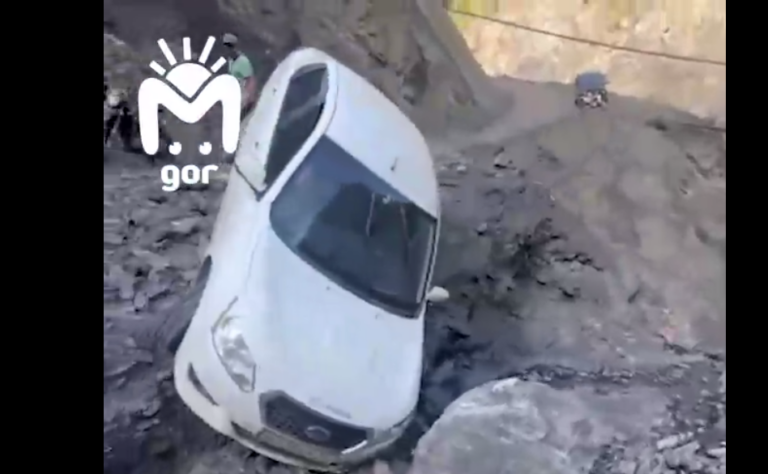    Туристов из Оренбурга спасли в Дагестане через 2 суток после падения машины в ущелье Белов Михаил Александрович