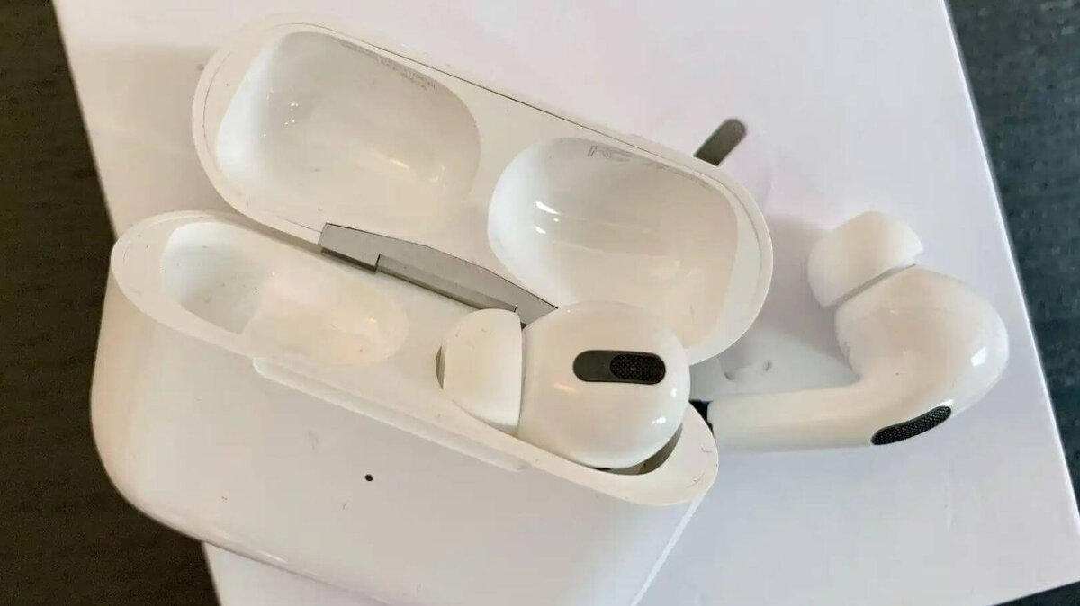   Вот несколько рабочих методов отличить подделку AirPods от оригинала