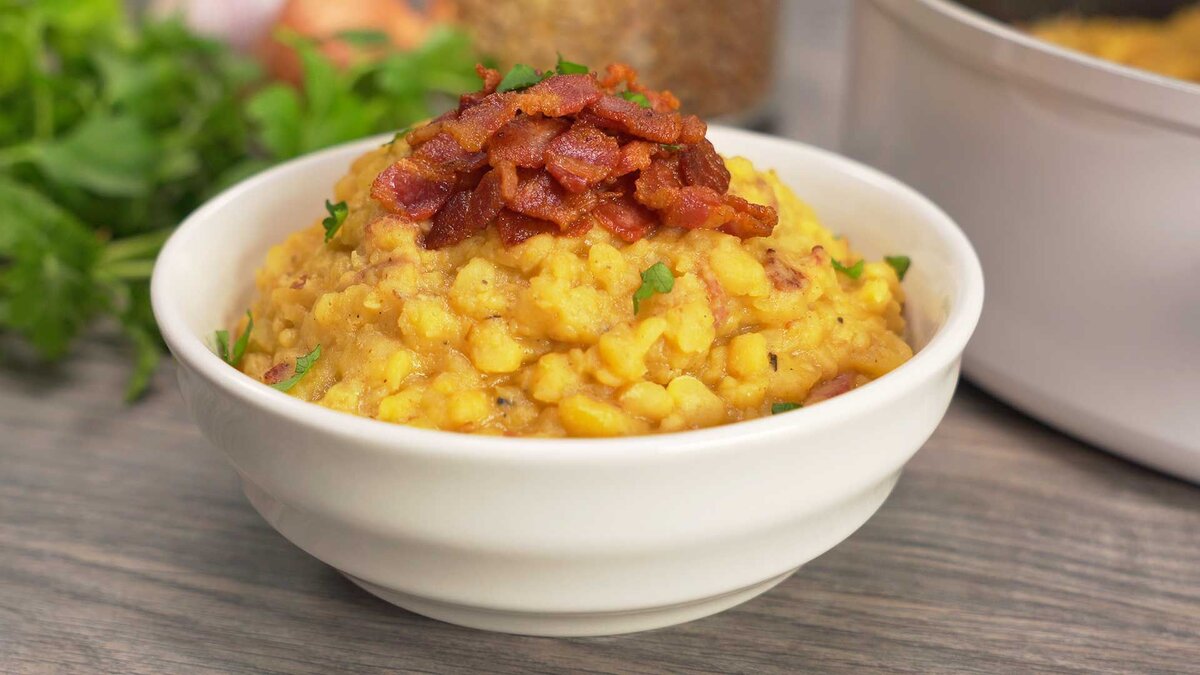 Гороховая каша со шкварками (Источник сеть интернет )