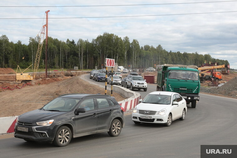    В аэропорту Ноябрьска образовались пробки из-за ремонта парковки (фото из архива)